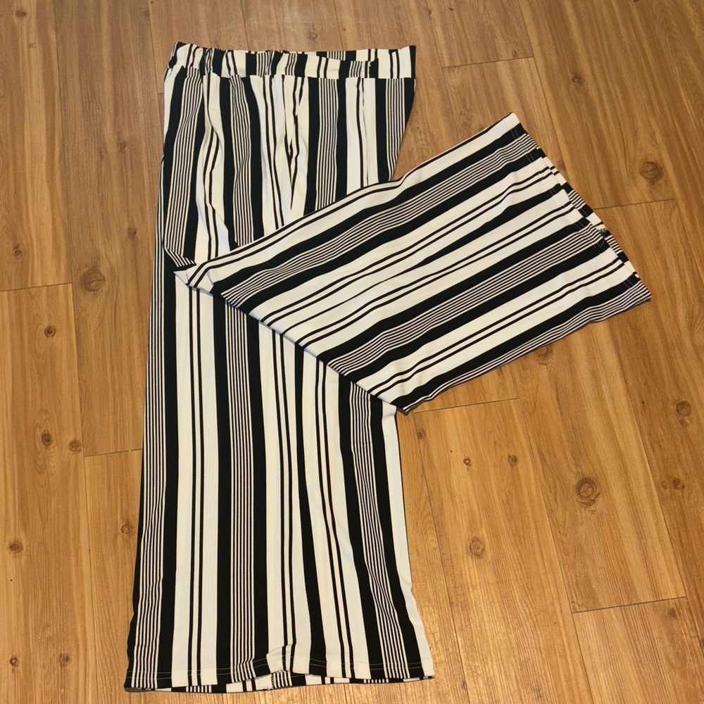 Gibson Latimer Black and White Medium Striped Wide Leg Pants